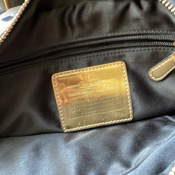 Coach and Dooney and Bourke small handbag in good condition - Picture 2 of 9